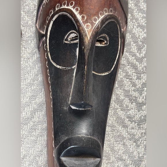 Amazingly cool African wood masks - Picture 4 of 12